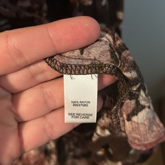 Versona long sleeve Small drop tail shirt A - Picture 8 of 8